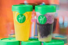 大学生创业适合做什么？开一家霸王茶姬奶茶店就